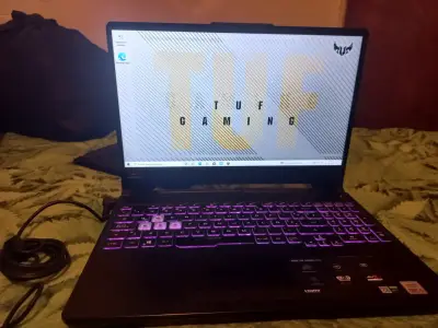 Noteboo ASUS TUF Gaming con teclado retroiluminado - miniatura 1