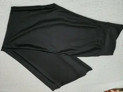 Shorts deportivos azules Adidas para hombre - miniatura 2