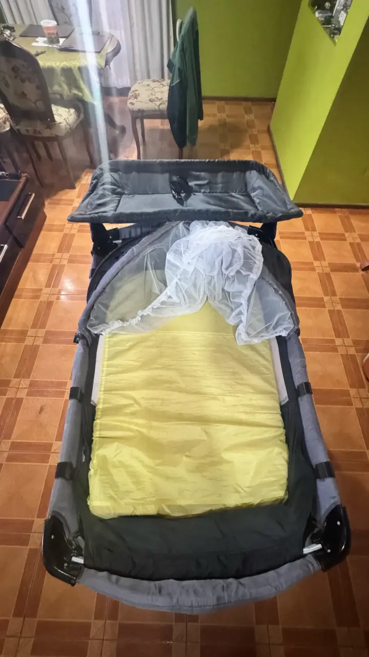 Cuna Corral para Bebé con Mosquitero - 6