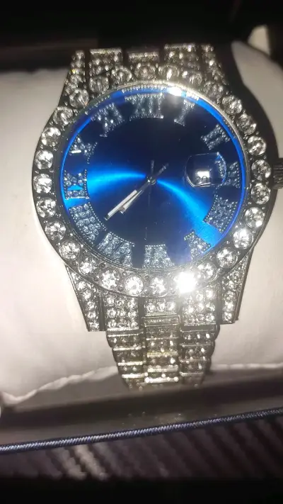 Reloj de pulsera tipo incrustación - miniatura 3