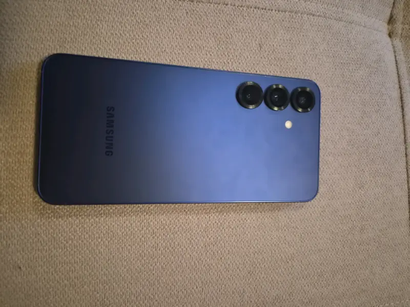 Samsung Galaxy s25 256gb - 3