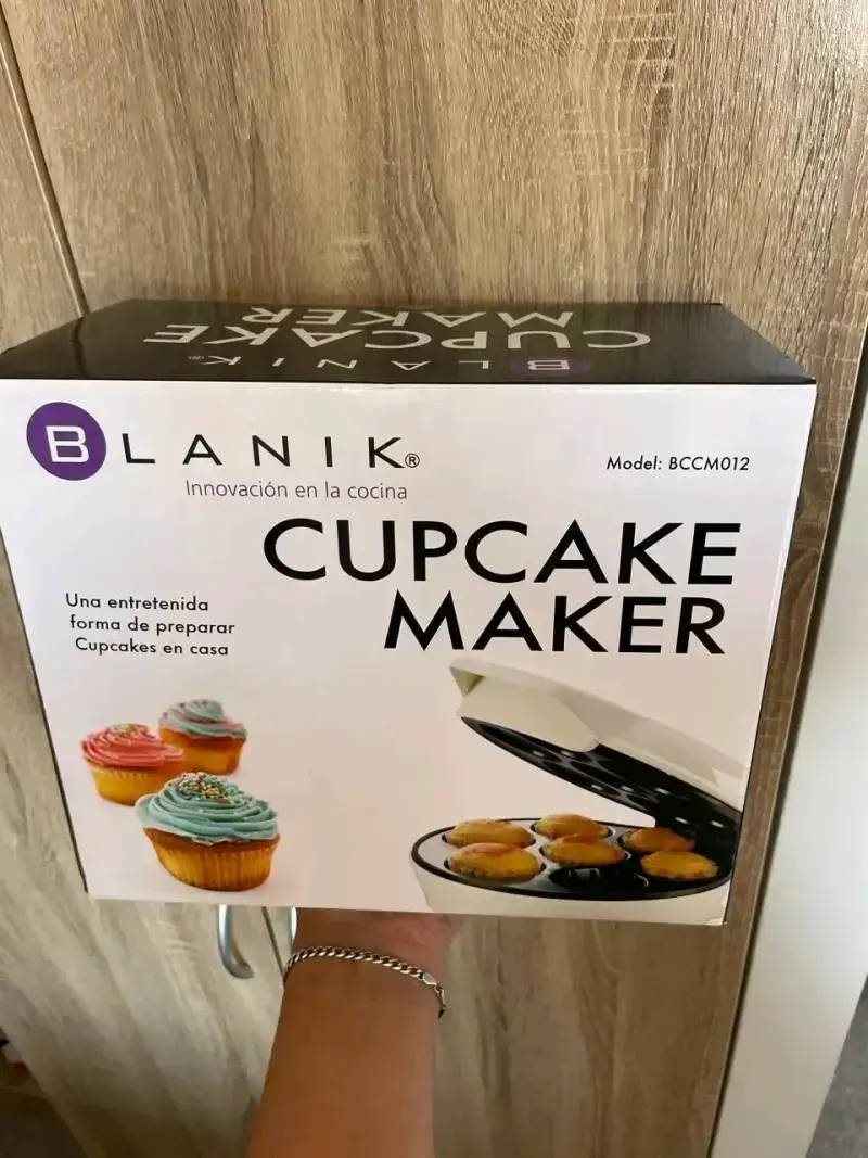 Máquina para hacer cupcakes Blanik BCCM012 - 1