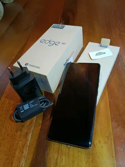 Moto Edge 50 5G 12gb 256gb - miniatura 1