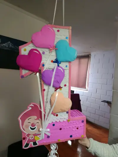 PIÑATAS PERSONALIZADAS - miniatura 1