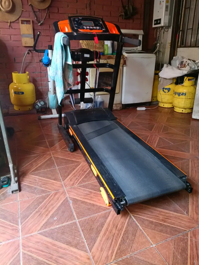 Caminadora eléctrica plegable con pantalla digital - 1