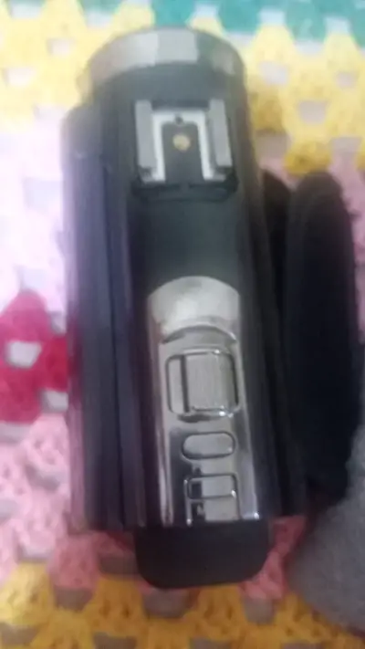 Cámara de video digital portátil con pantalla - miniatura 5
