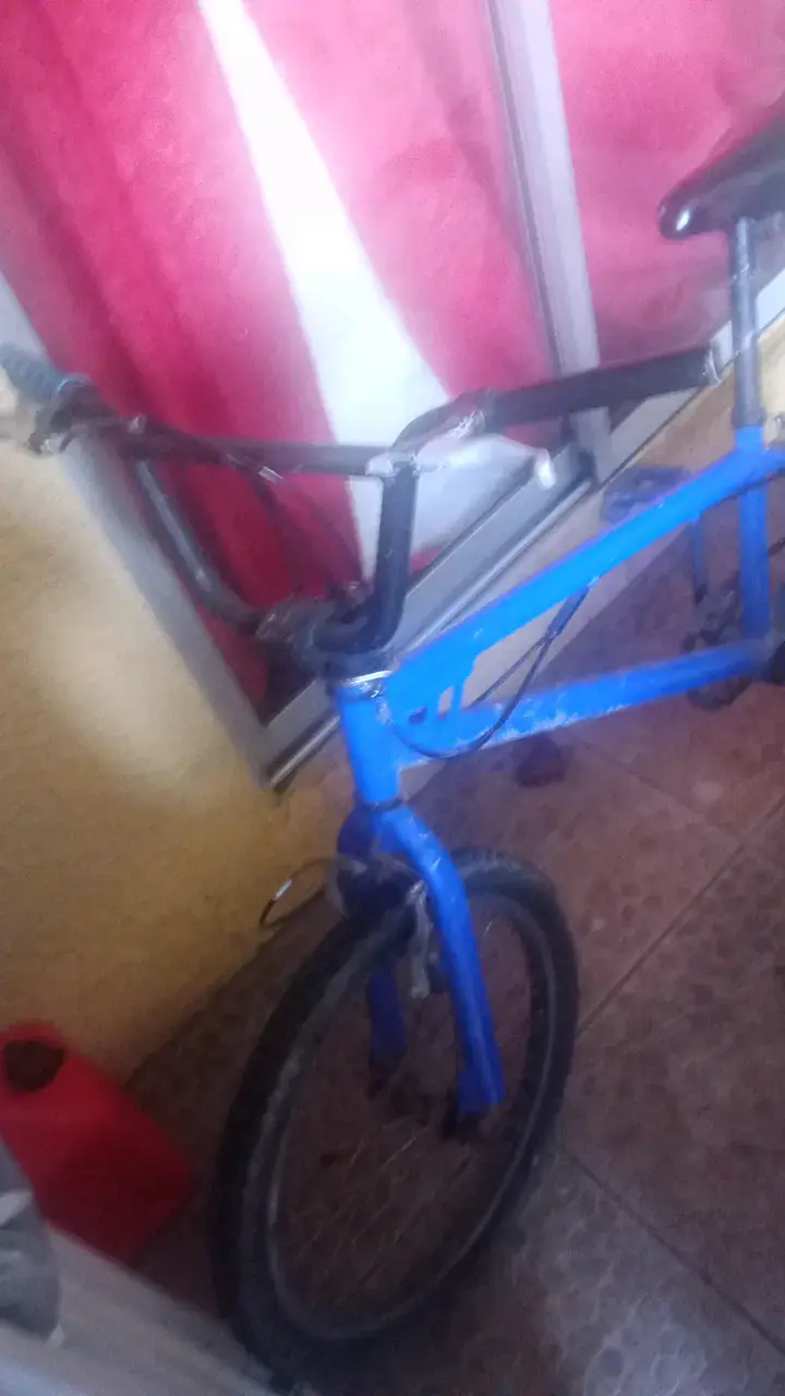 Bicicleta BMX azul para niños - 1