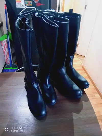 Botas negras de cuero talla 37 y 38 - miniatura 2