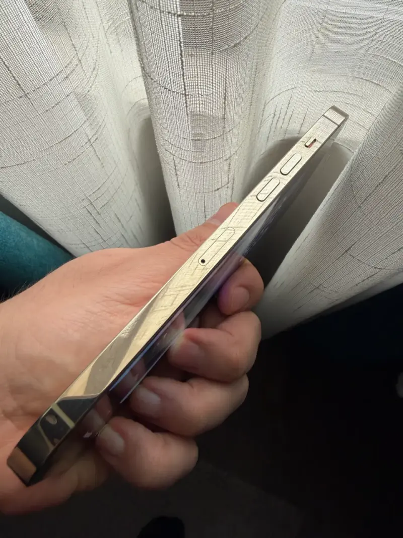 iPhone 14 Pro Max 128 en buen estado - 4