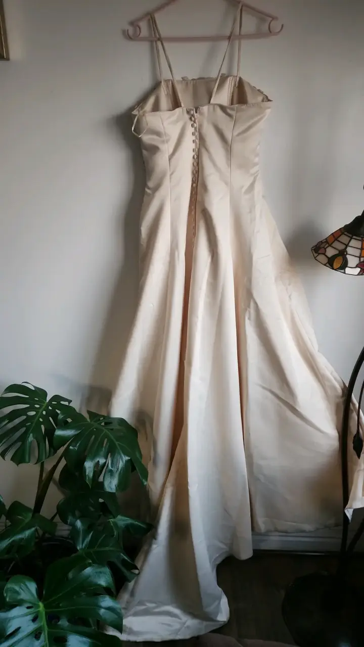 Vestido de novia marfil con encaje floral - 4