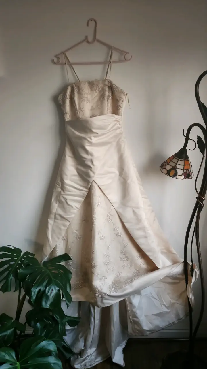 Vestido de novia marfil con encaje floral - 6