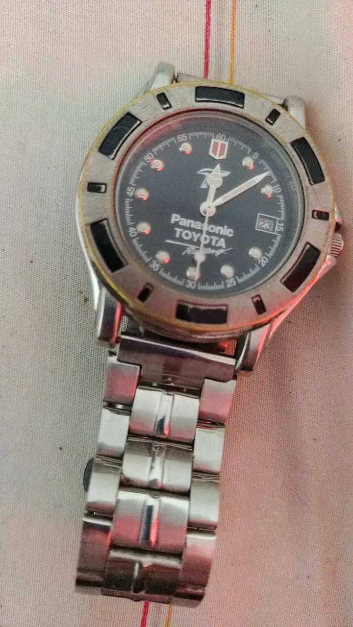 Reloj de pulsera Panasonic Toyota metálico - 1