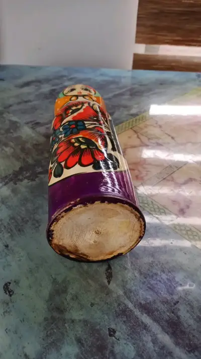 Muñeca Matrioska Rusa Pintada a Mano - miniatura 3