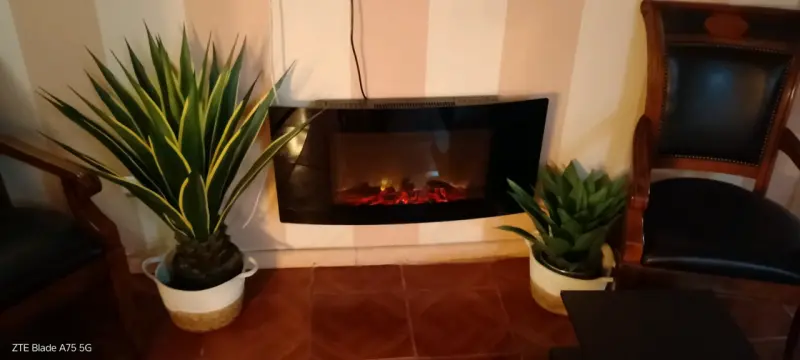Chimenea eléctrica decorativa con efecto llama - 2
