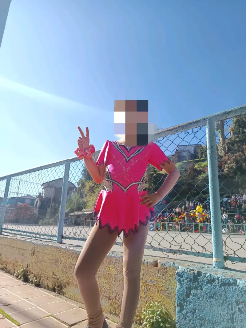 Malla de patinaje artístico rosa talla 8-10 - 4