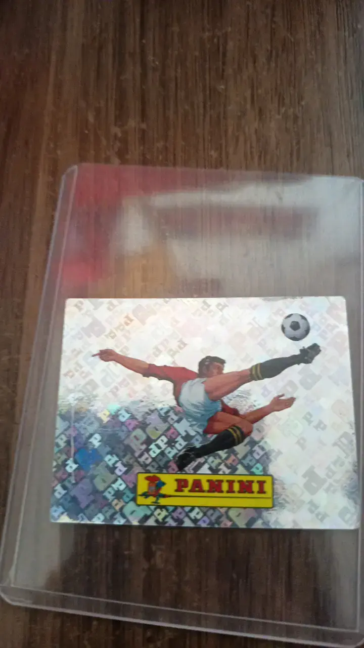 Lámina Panini FIFA World Cup 2018 con rayita - 1