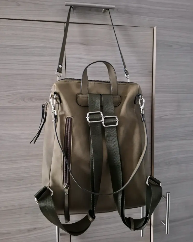 Mochila de cuero sintético color caqui Azaleia - 3