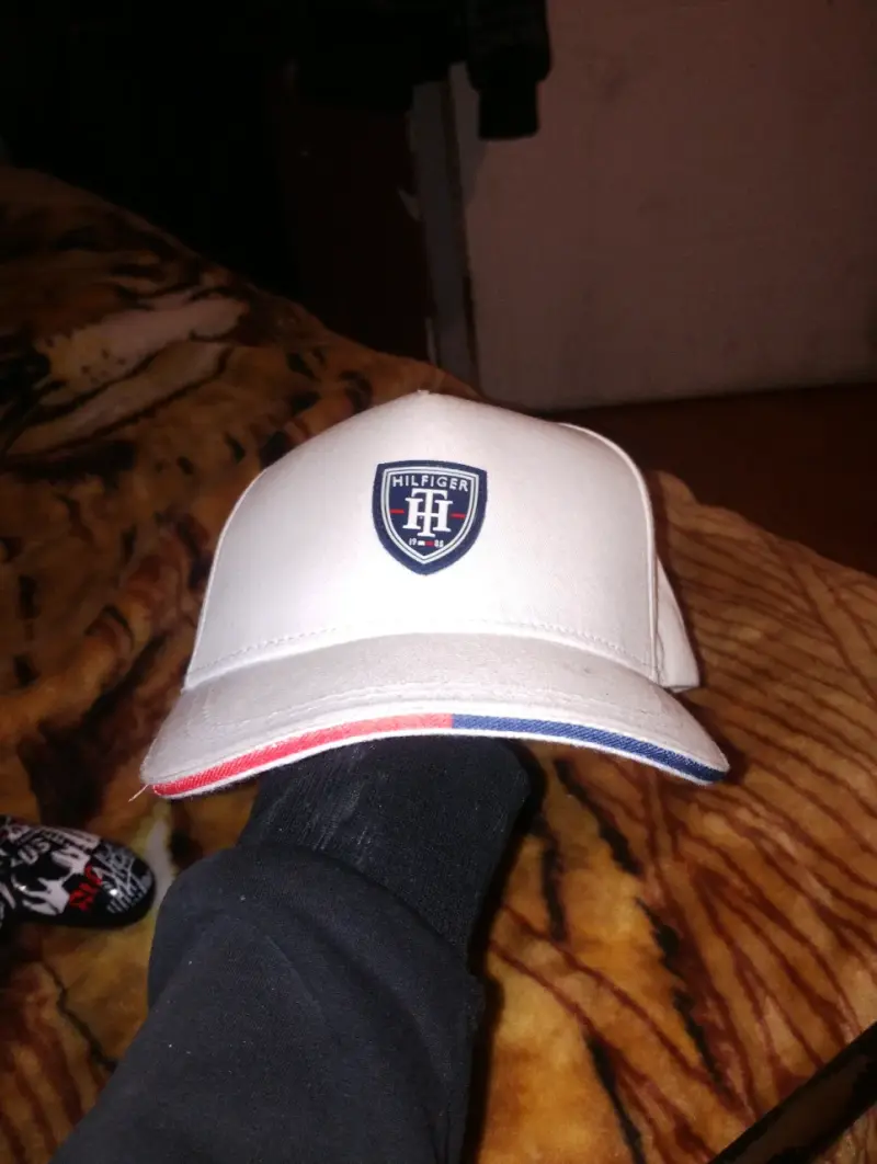 Gorra blanca Tommy Hilfiger con logo - 1