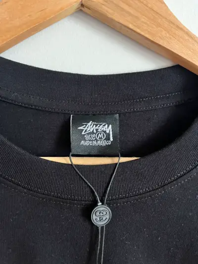 Polera negra Stussy - miniatura 3