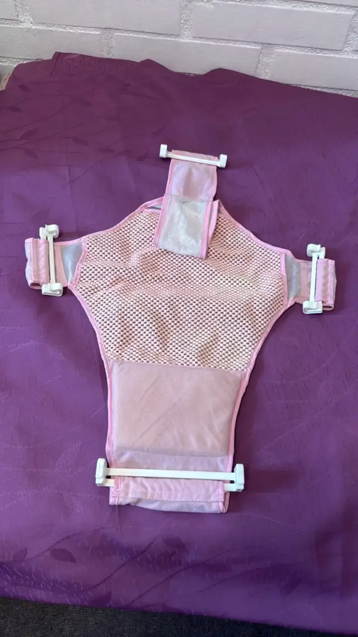 Arnés de seguridad para bebé rosa en bañera - 3