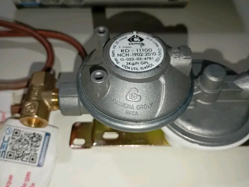 Regulador de Gas Cemco RD-11100 para GLP - 4