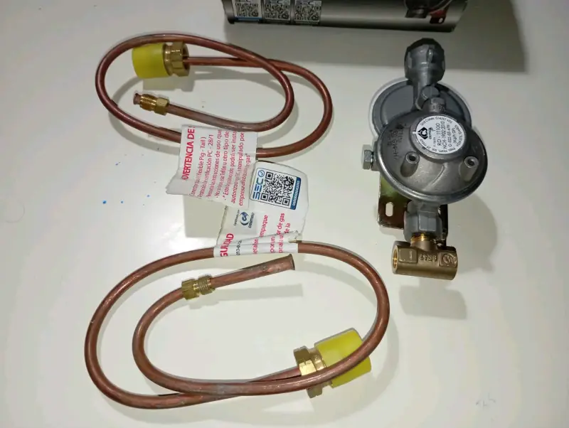 Regulador de Gas Cemco RD-11100 para GLP - 6