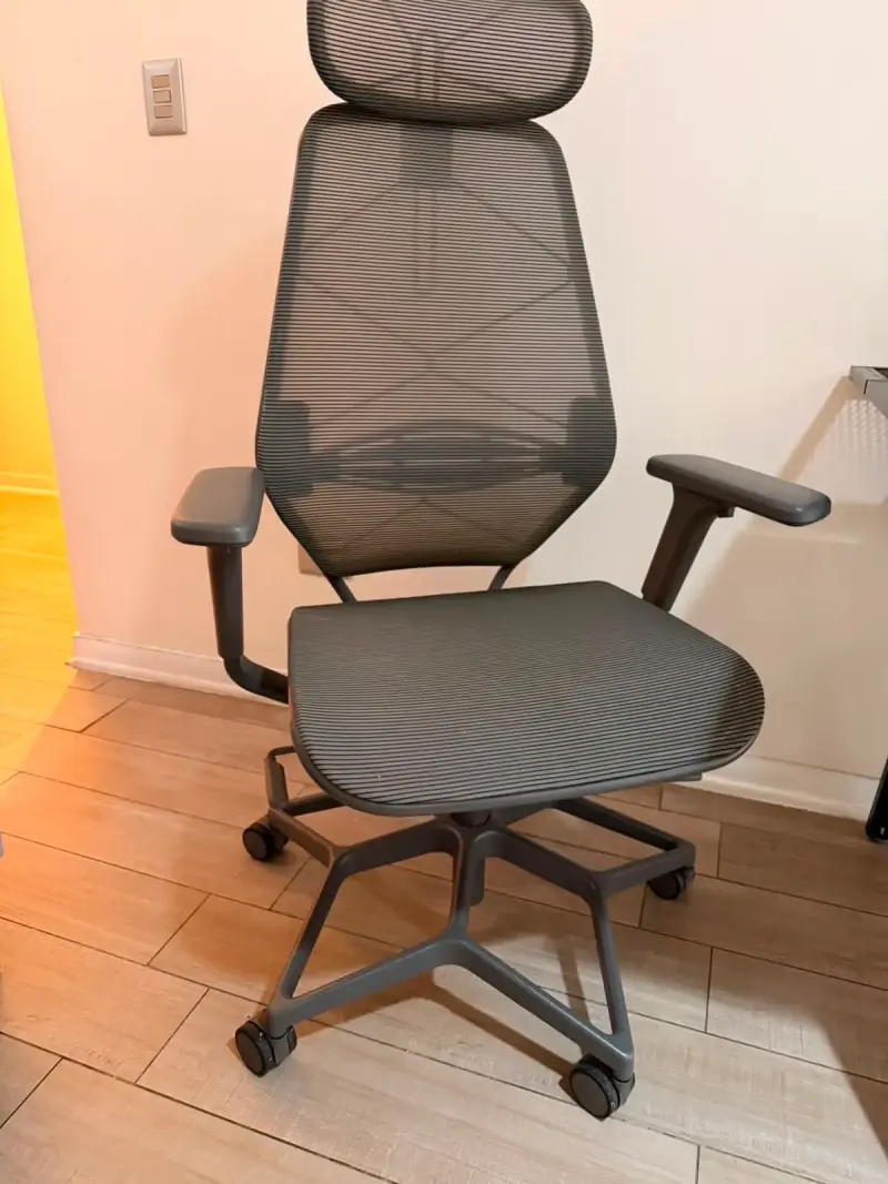 Silla ergonómica de oficina con respaldo de malla - 4