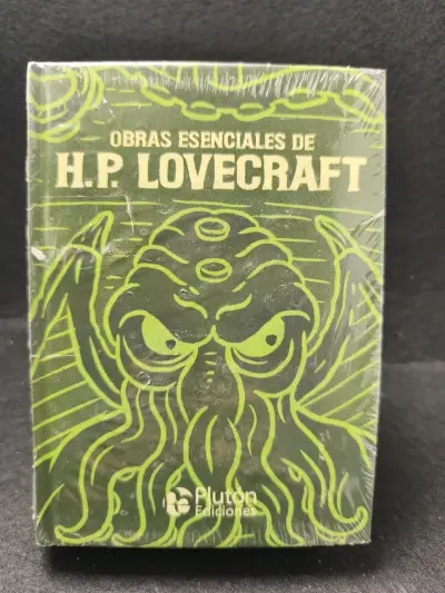 Obras Esenciales de H.P. Lovecraft Edición Plutón - miniatura 1