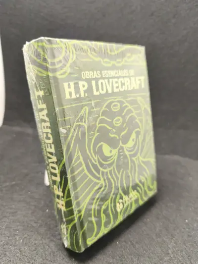 Obras Esenciales de H.P. Lovecraft Edición Plutón - miniatura 2