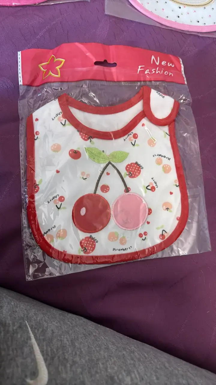 Baberos para bebé con diseño de frutas y animales - 1