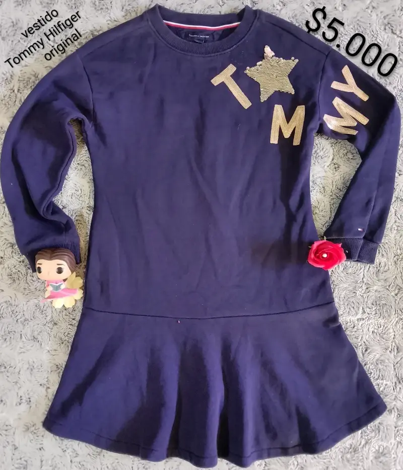 Vestido Tommy Hilfiger azul con diseño de estrella
