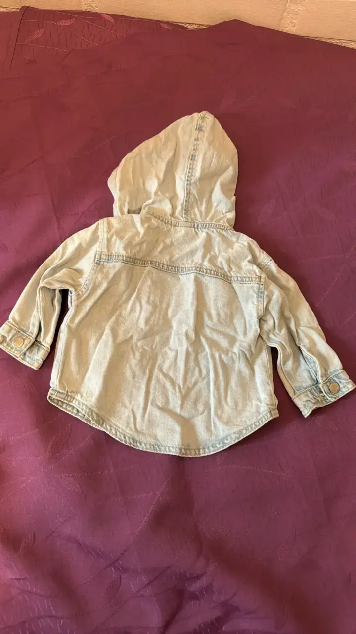 Chaqueta de mezclilla para niño con capucha - 2
