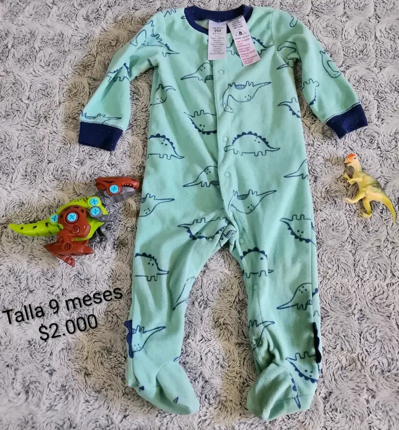 Pijama de bebé de dinosaurios talla 9 me