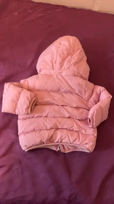Chaqueta acolchada para bebé rosa Baby Harvest - miniatura 4