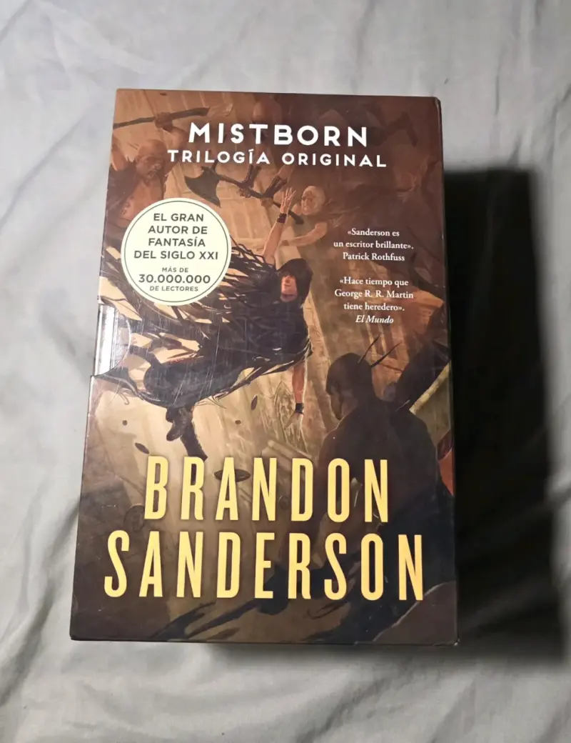 Trilogía Mistborn de Brandon Sanderson en caja - 1