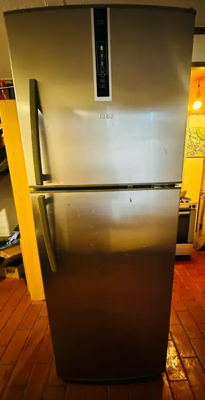 Refrigerador Bosch de acero inoxidable - miniatura 1