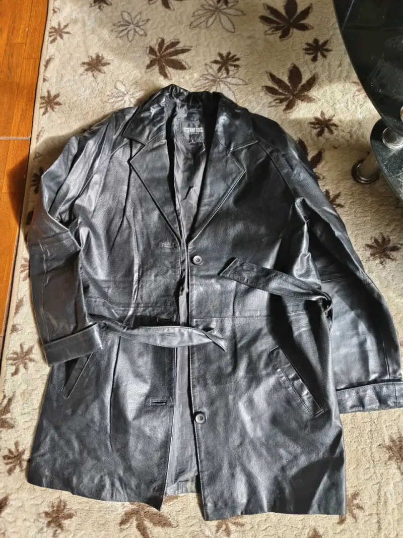 Abrigo de cuero negro para mujer con cinturón - 2