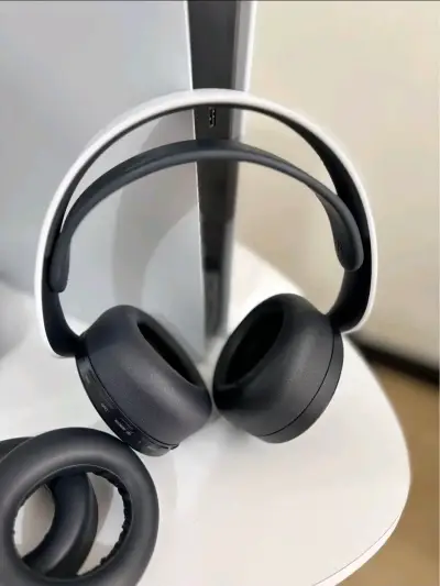 Consola PlayStation 5 con juegos y accesorios - miniatura 5
