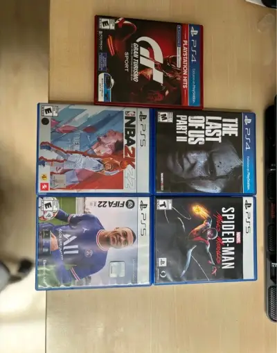 Consola PlayStation 5 con juegos y accesorios - miniatura 6