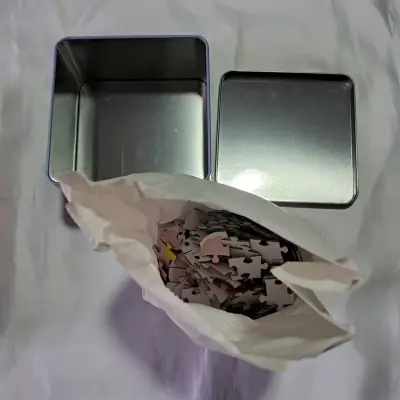Rompecabezas BT21 de 250 piezas en caja metálica - miniatura 5