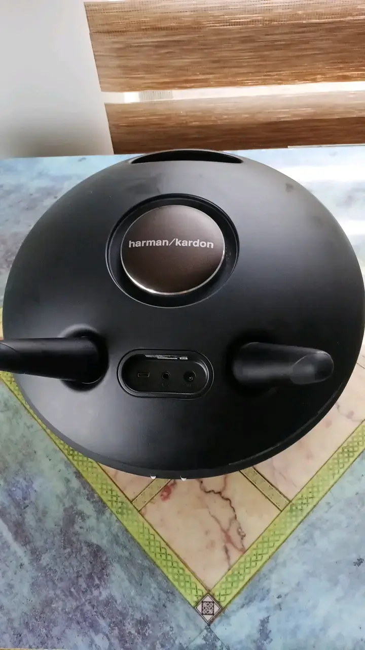 Parlante Bluetooth Harman Kardon Onyx Studio 4 - 2