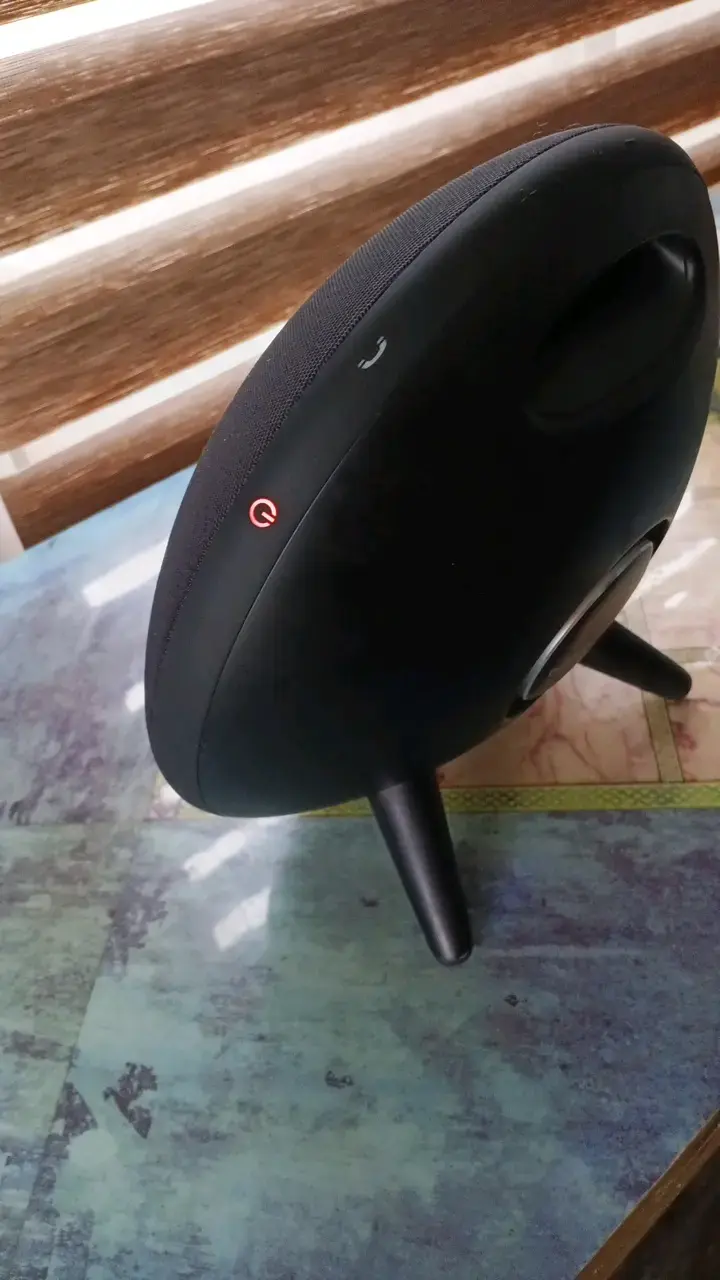 Parlante Bluetooth Harman Kardon Onyx Studio 4 - 4