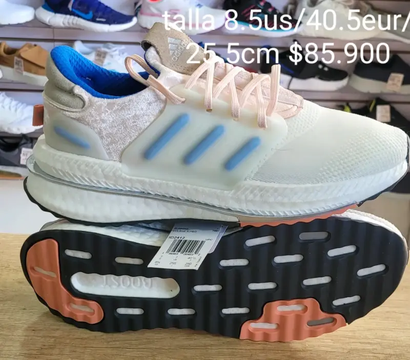 Zapatillas  Adidas ultraboost talla 8.5US/40.5eur