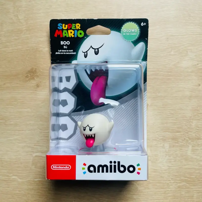 Figura Amiibo Boo Super Mario que brilla en la oscuridad - 1