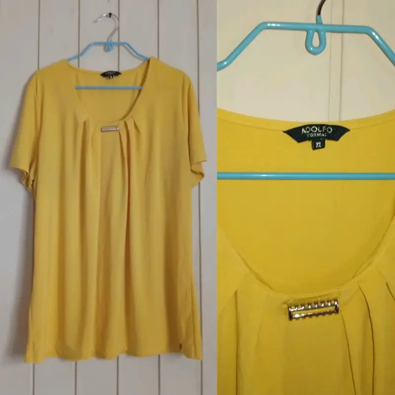 Blusas! 🩷 - Blusa azul con decorativos Stefan Coco - 2