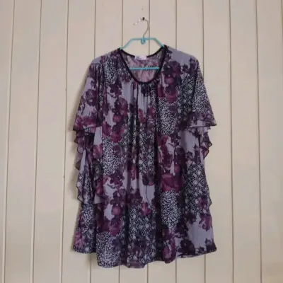 Blusas! 🩷 - Blusa azul con decorativos Stefan Coco - miniatura 4