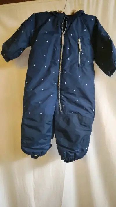 Enterito impermeable azul con estrellas para bebé - miniatura 1