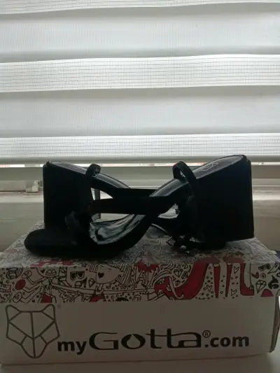 Sandalias de Tacón Negro MyGotta Elegantes - miniatura 1