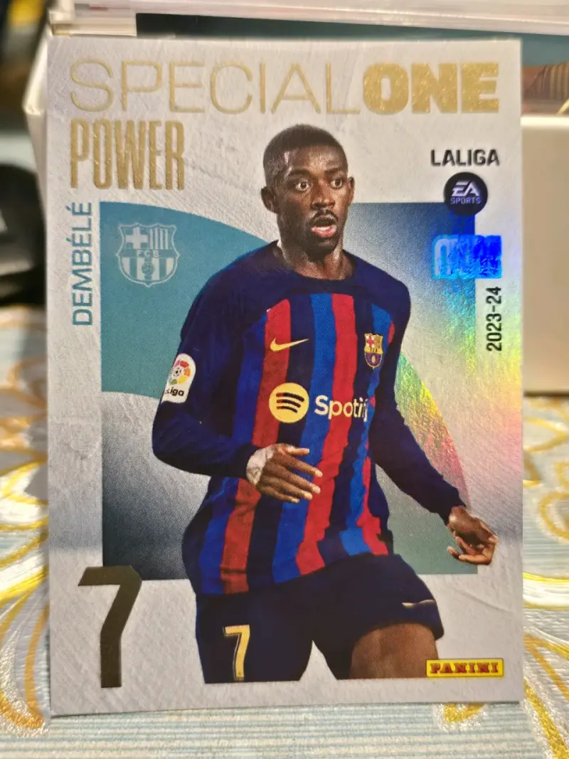Tarjeta de fútbol Panini Special One 2023-24 - 1
