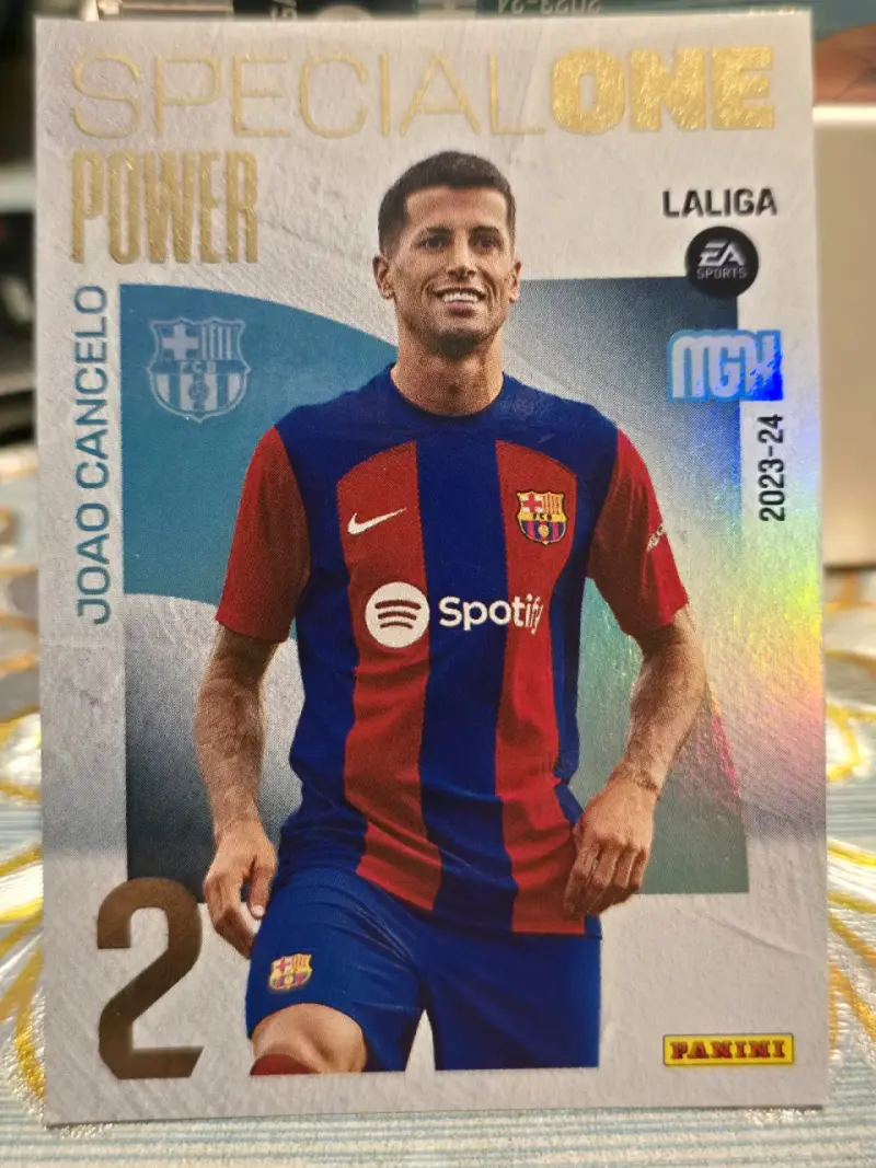 Tarjeta de fútbol Panini Special One 2023-24 - 3